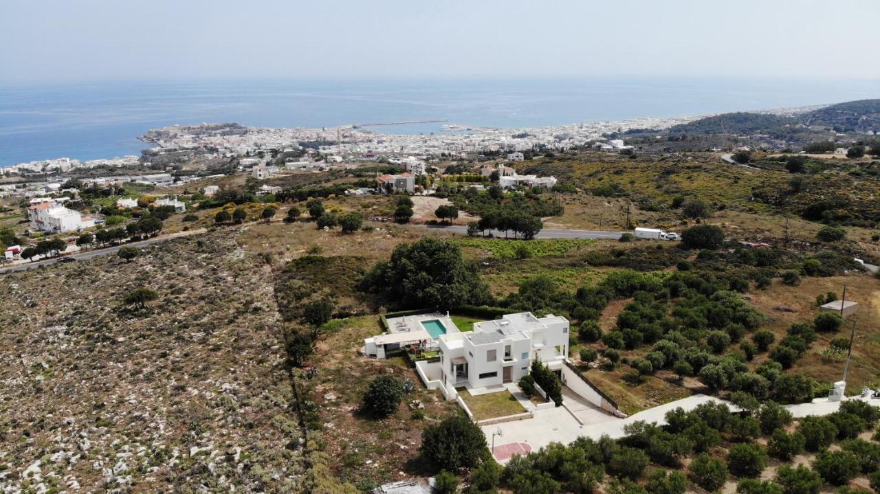 Lux Villa Mia With Heated Pool, 2Km To Beach & Childrens Area! Mikro Metochi المظهر الخارجي الصورة