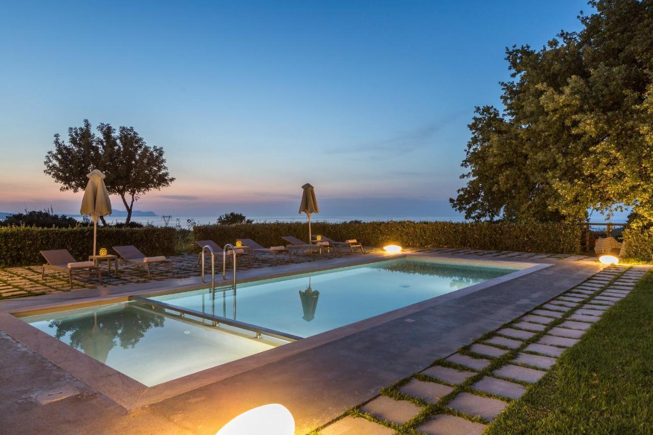 Lux Villa Mia With Heated Pool, 2Km To Beach & Childrens Area! Mikro Metochi المظهر الخارجي الصورة