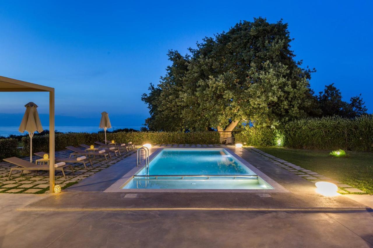 Lux Villa Mia With Heated Pool, 2Km To Beach & Childrens Area! Mikro Metochi المظهر الخارجي الصورة