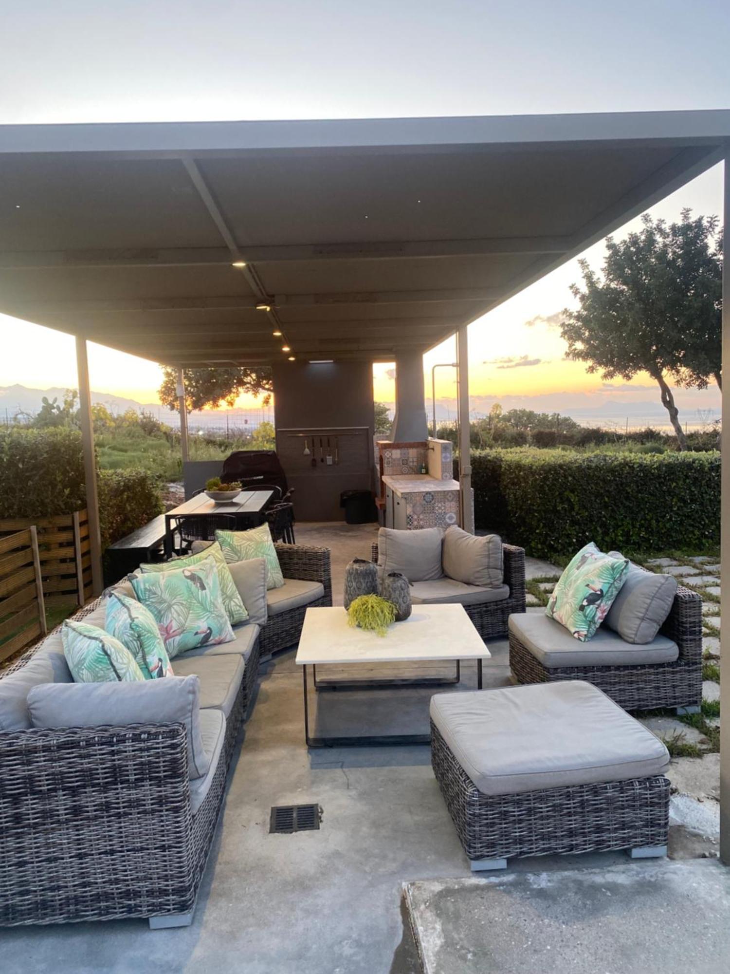Lux Villa Mia With Heated Pool, 2Km To Beach & Childrens Area! Mikro Metochi المظهر الخارجي الصورة
